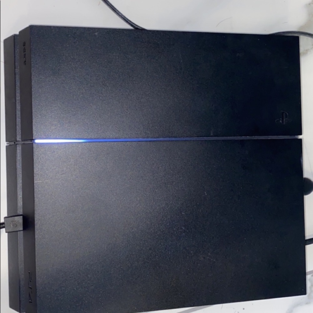 PS4 ( read desc ) - Picture 4 of 5